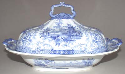 Vegetable Dish with Cover c1835